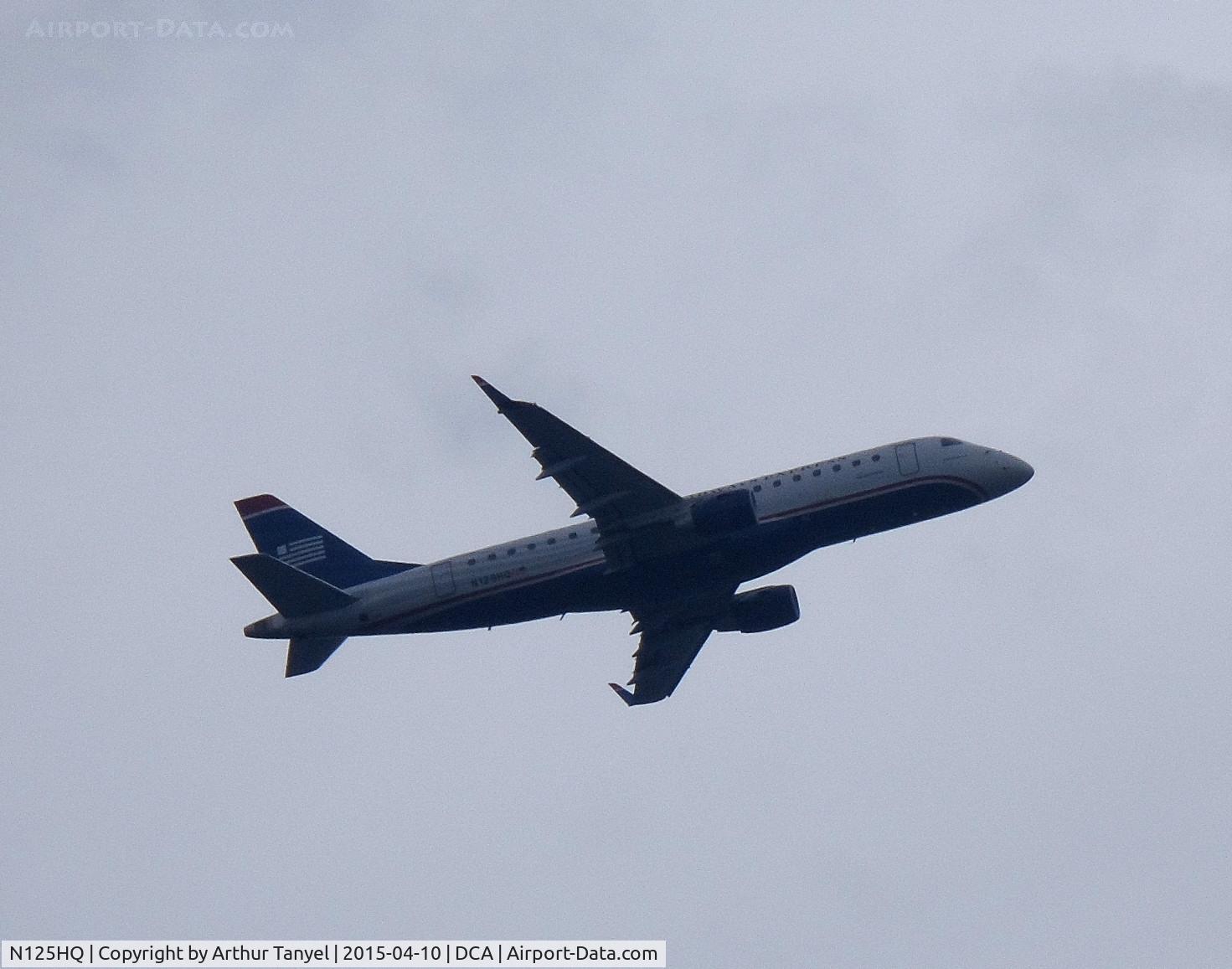 N125HQ, 2007 Embraer 175LR (ERJ-170-200LR) C/N 17000202, Taking off from DCA