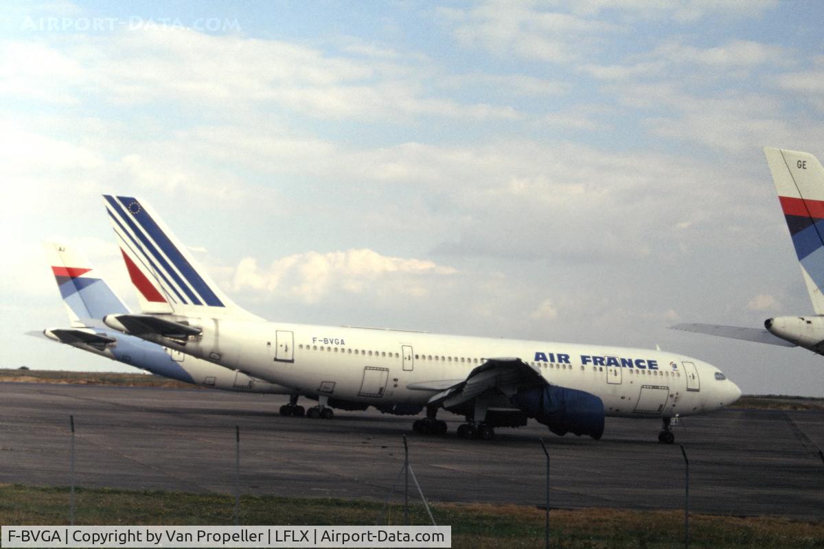 F-BVGA, Airbus A300B2-1C C/N 5, Air France Airbus A300B2 stored at Châteauroux-Déols airport, summer 1994.