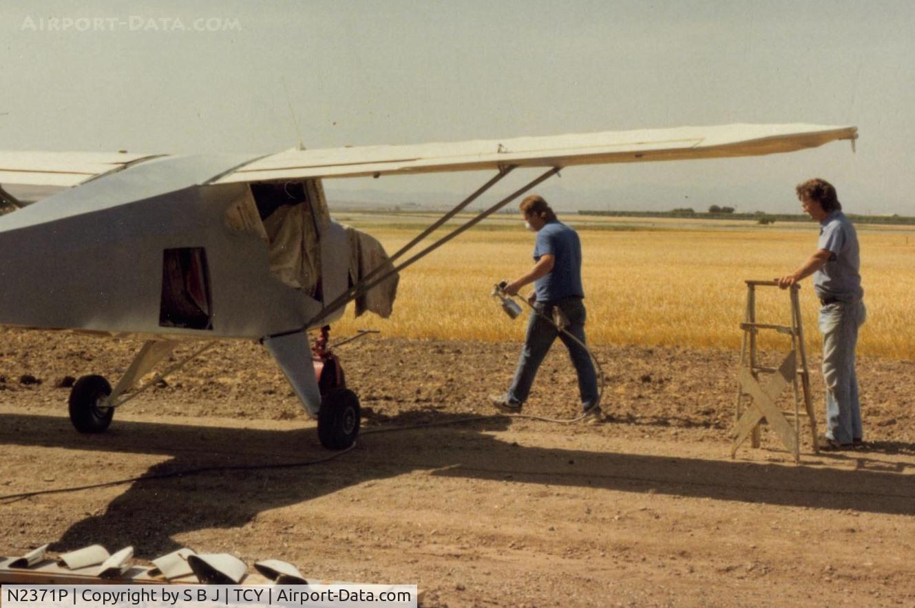 N2371P, 1955 Piper PA-22-150 Tri-Pacer C/N 22-2762, 71P at the renowned Tracy paint shop in 1988. Lots of fresh air was their secret to a good paint job!