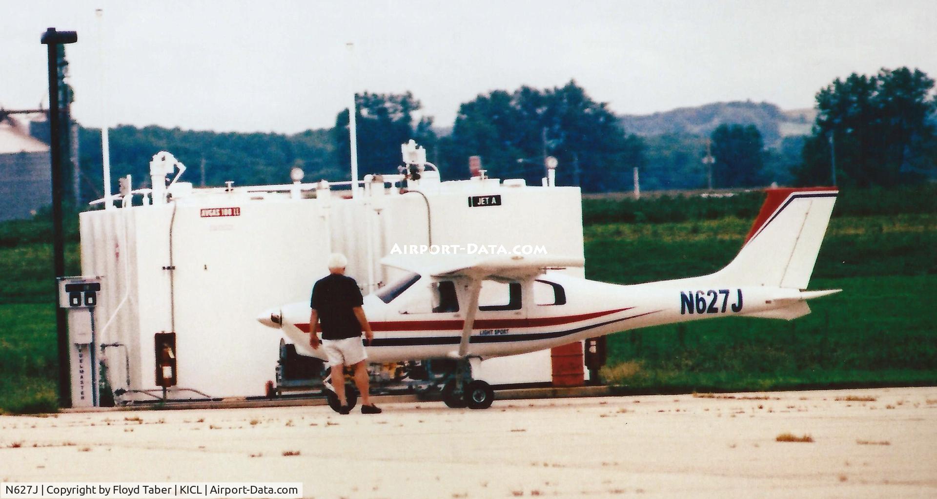 N627J, 2007 Jabiru J250-SP C/N 471, Fuel Stop
