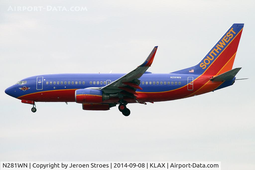 N281WN, 2007 Boeing 737-7H4 C/N 36528, 500th southwest NG
