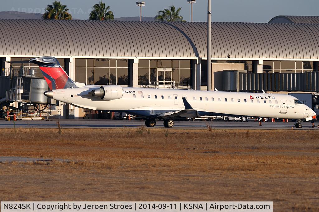 N824SK, 2008 Bombardier CRJ-900ER (CL-600-2D24) C/N 15208, just pushed back