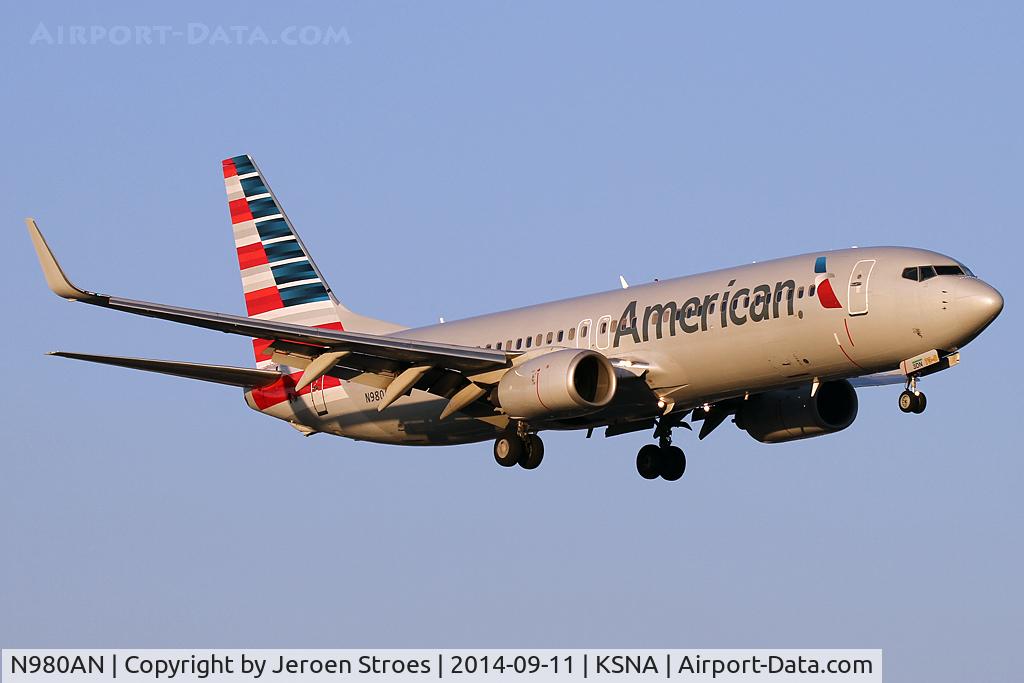 N980AN, 2009 Boeing 737-823 C/N 33203, on approach