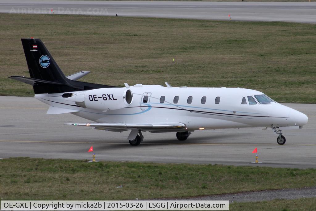 OE-GXL, 2001 Cessna 560XL Citation Excel C/N 560-5154, Taxiing