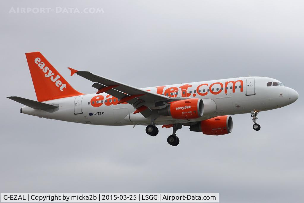 G-EZAL, 2006 Airbus A319-111 C/N 2754, Landing