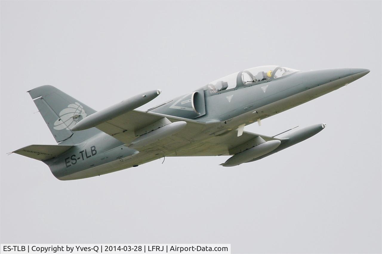 ES-TLB, Aero L-39C Albatros Albatros C/N 031824, Apache Aviation Aero L-39C Albatros, Take off rwy 08, Landivisiau Naval Air Base (LFRJ)