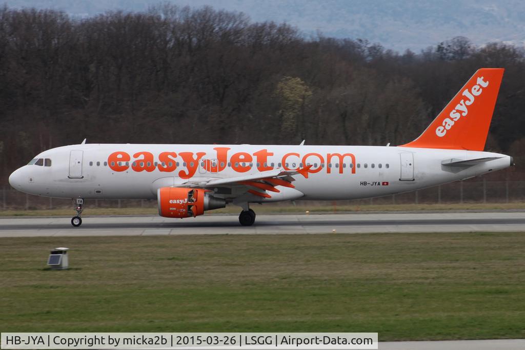 HB-JYA, 2010 Airbus A320-214 C/N 4250, Landing