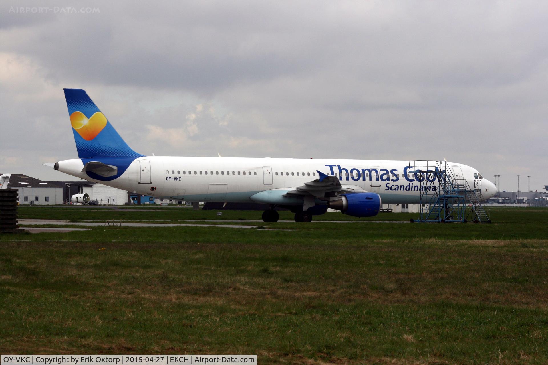 OY-VKC, 2003 Airbus A321-211 C/N 1932, OY-VKC in CPH