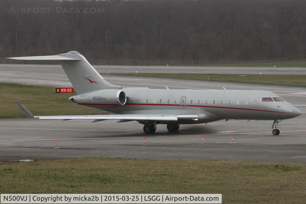 N500VJ, 2013 Bombardier BD-700-1A11 Global 5000 C/N 9552, Taxiing