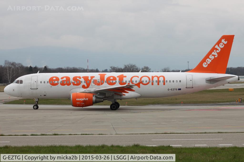 G-EZTG, 2009 Airbus A320-214 C/N 3946, Taxiing