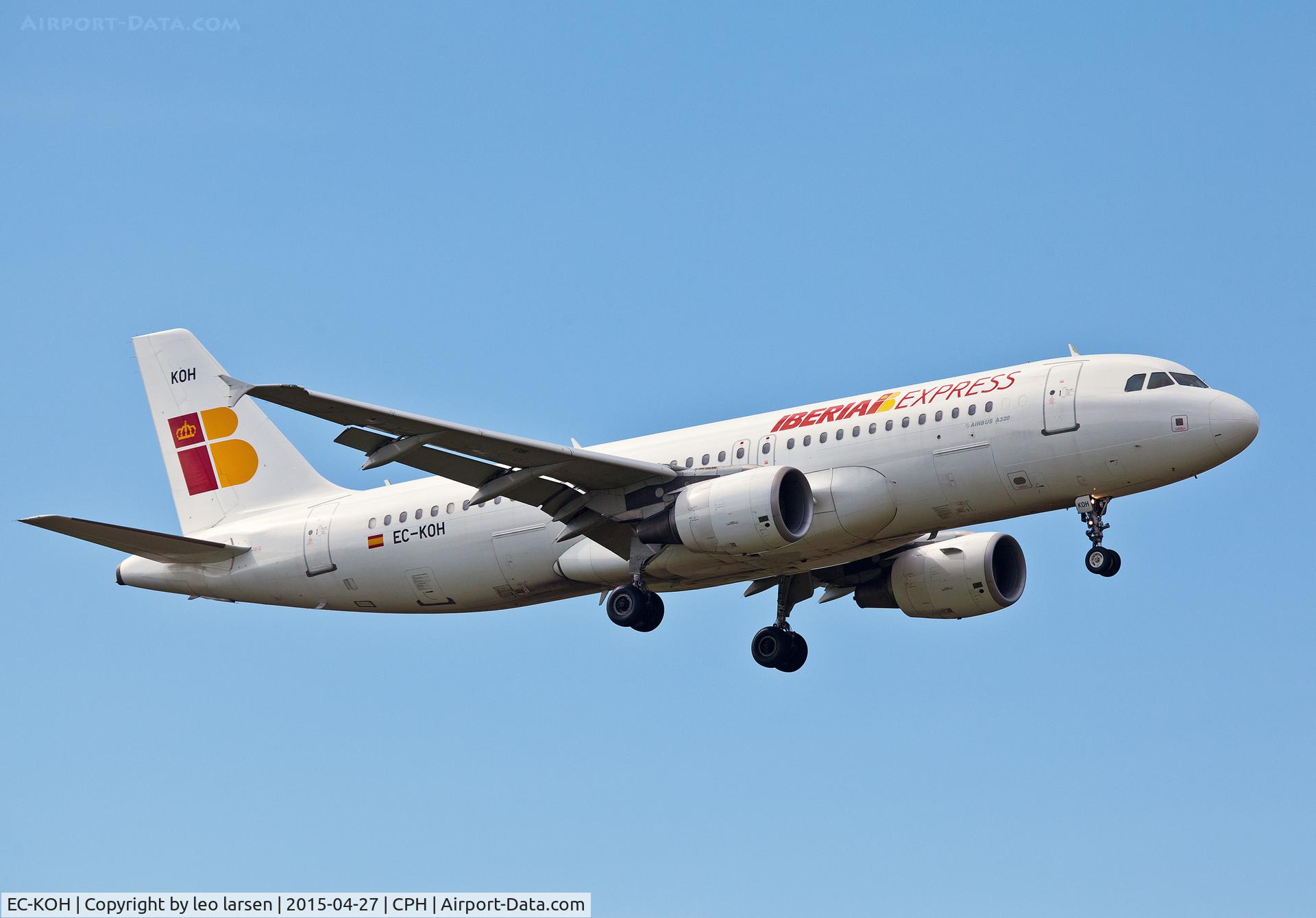 EC-KOH, 2004 Airbus A320-214 C/N 2248, Copenhagen Kastrup 27.4.15