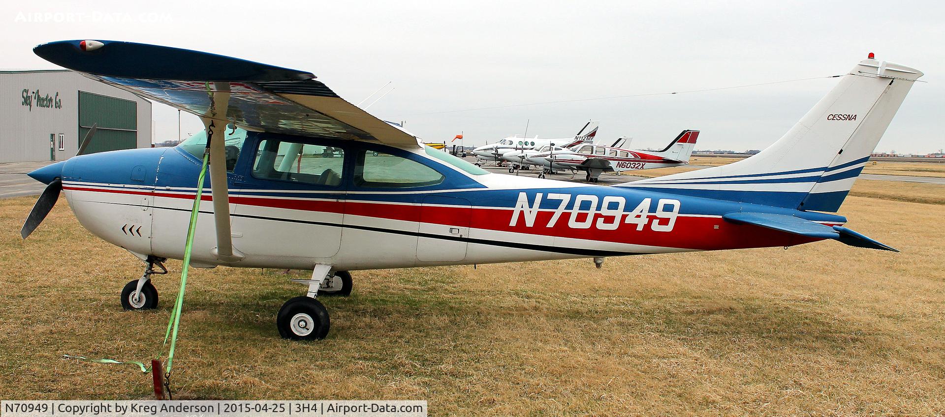N70949, 1968 Cessna 182M Skylane C/N 18259431, EAA Chapter 1342 Fly-in