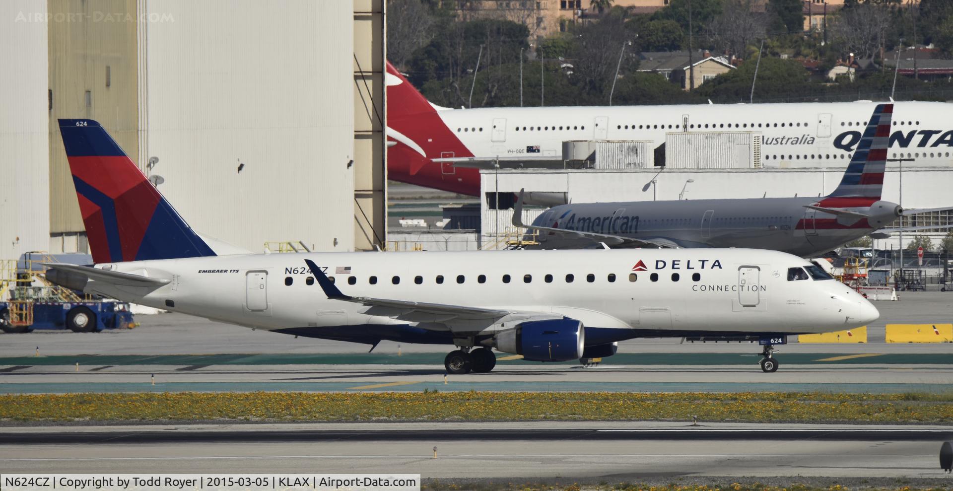 N624CZ, 2008 Embraer 175LR (ERJ-170-200LR) C/N 17000222, Taxiing to gate at LAX