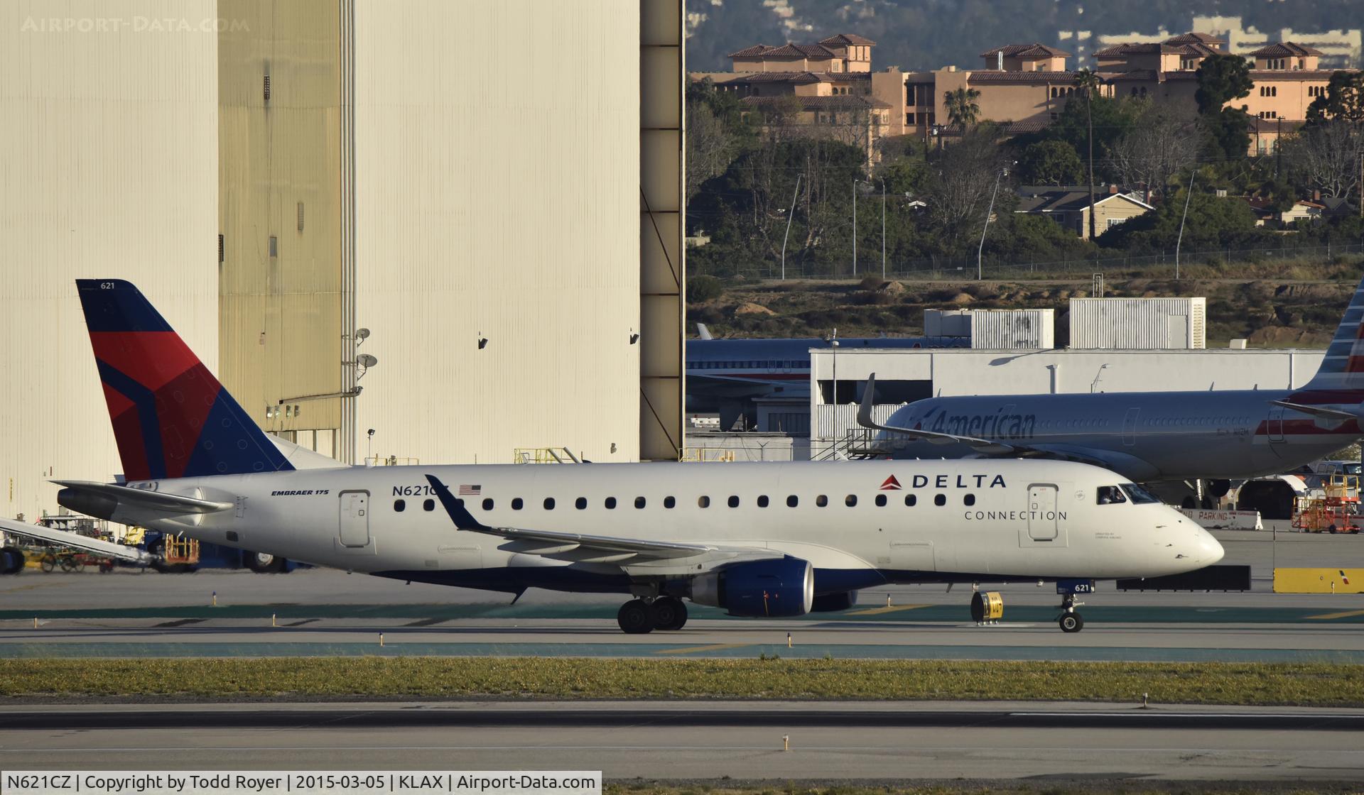 N621CZ, 2008 Embraer 175LR (ERJ-170-200LR) C/N 17000218, Taxiing to gate at LAX
