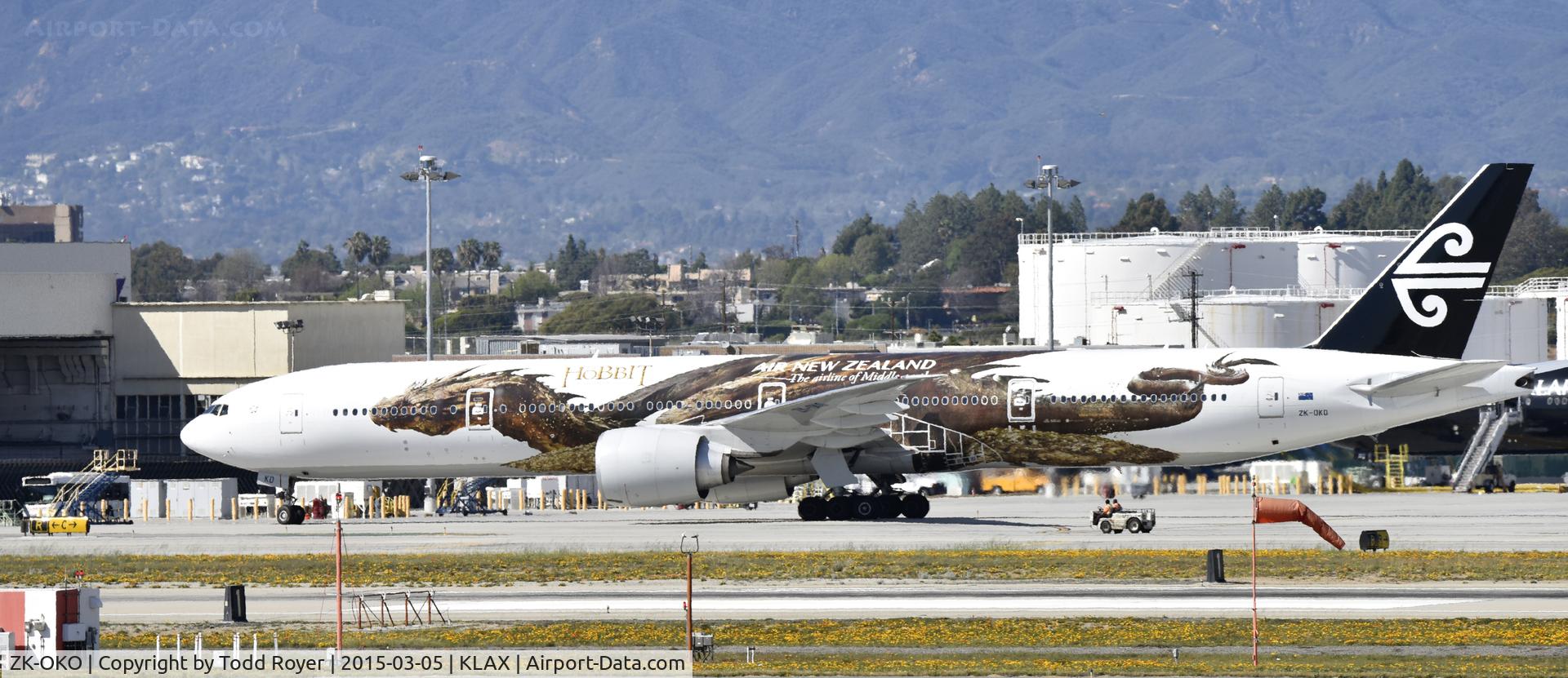 ZK-OKO, 2011 Boeing 777-306/ER C/N 38407, Taxiing for departure at LAX