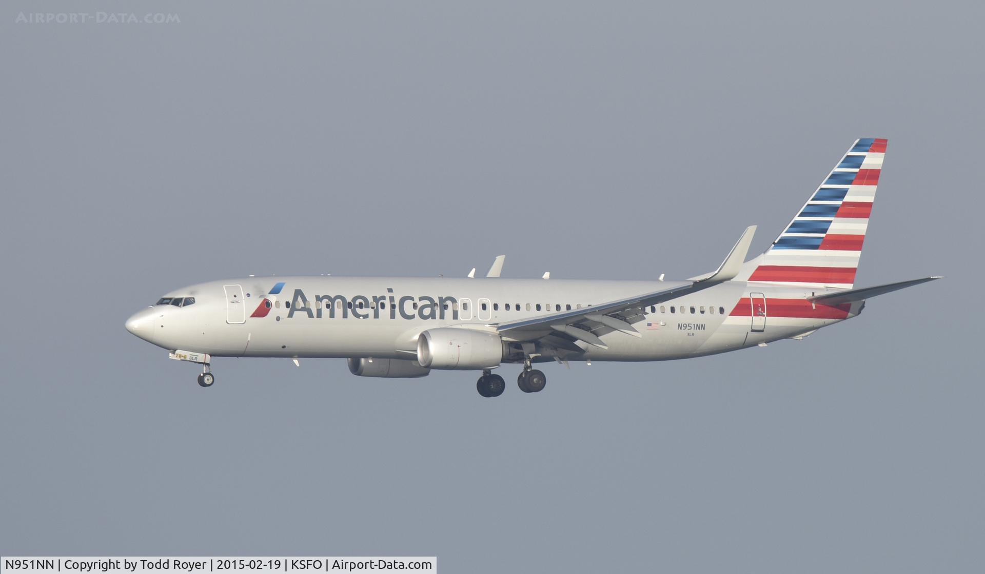 N951NN, 2014 Boeing 737-823 C/N 33327, Landing at SFO