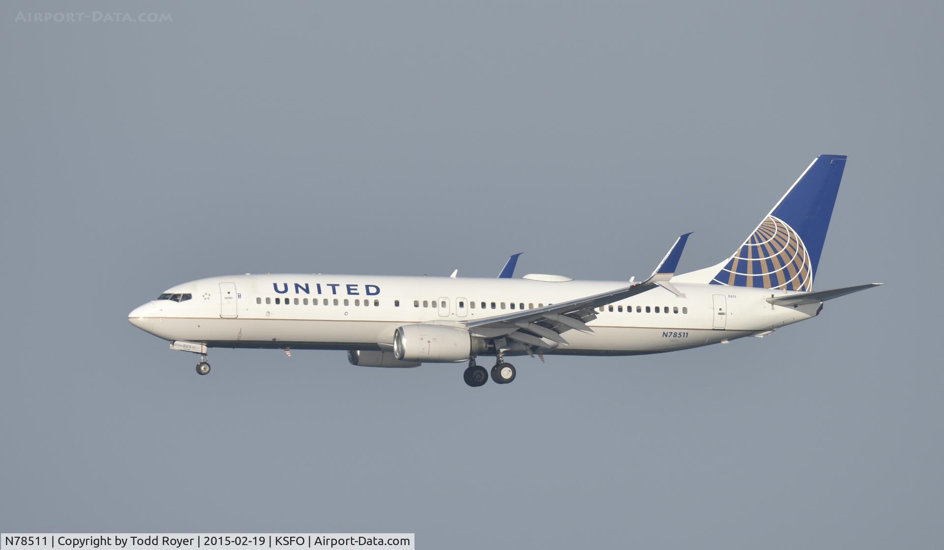 N78511, 2008 Boeing 737-824 C/N 33459, Landing at SFO