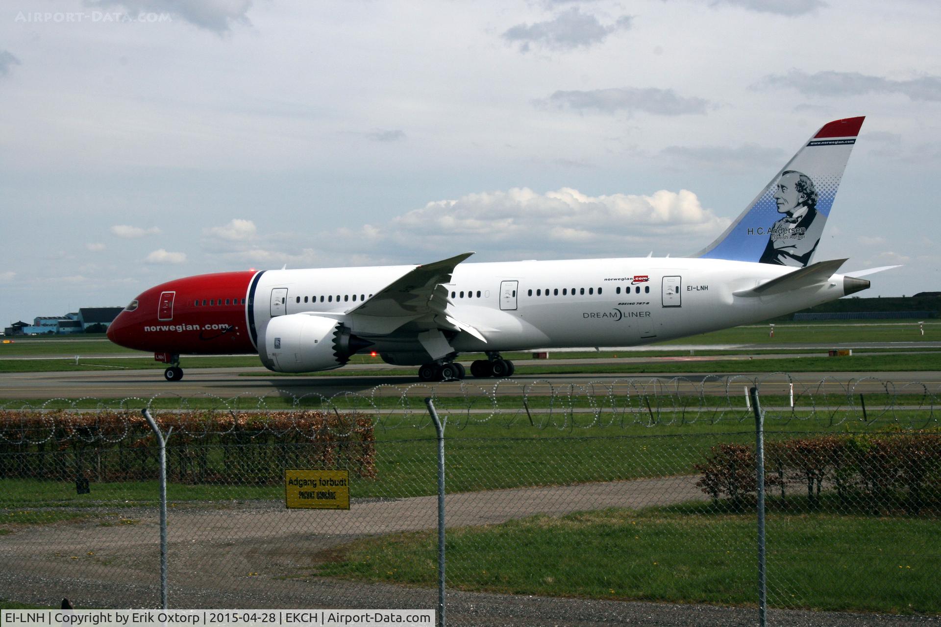 EI-LNH, 2015 Boeing 787-8 Dreamliner Dreamliner C/N 36526, EI-LNH arrived rw 04L
