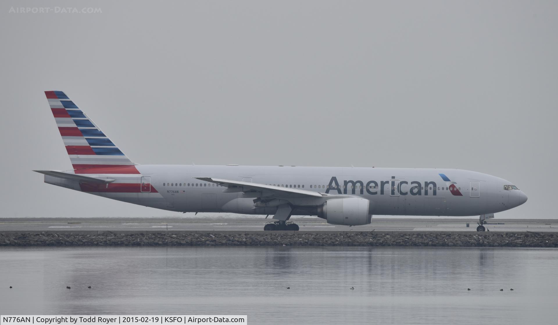 N776AN, 1999 Boeing 777-223 C/N 29582, Taxiing for departure at SFO