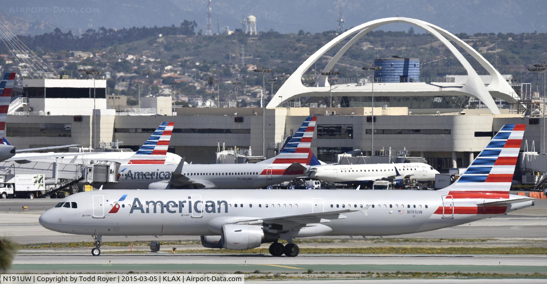 N191UW, 2001 Airbus A321-211 C/N 1447, Taxiing to gate at LAX