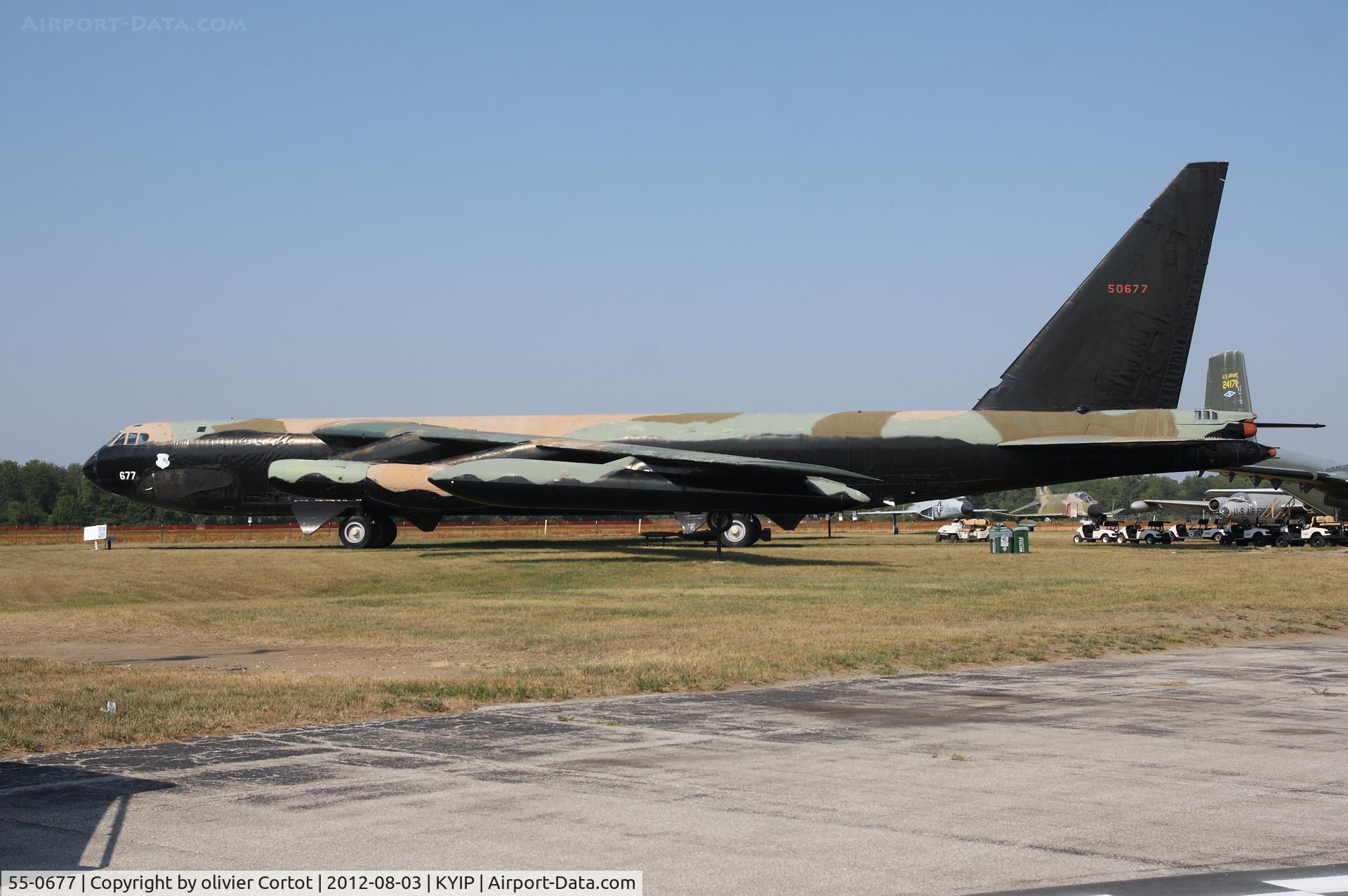 55-0677, 1955 Boeing B-52D Stratofortress C/N 464024, sunny and very hot day for ToM