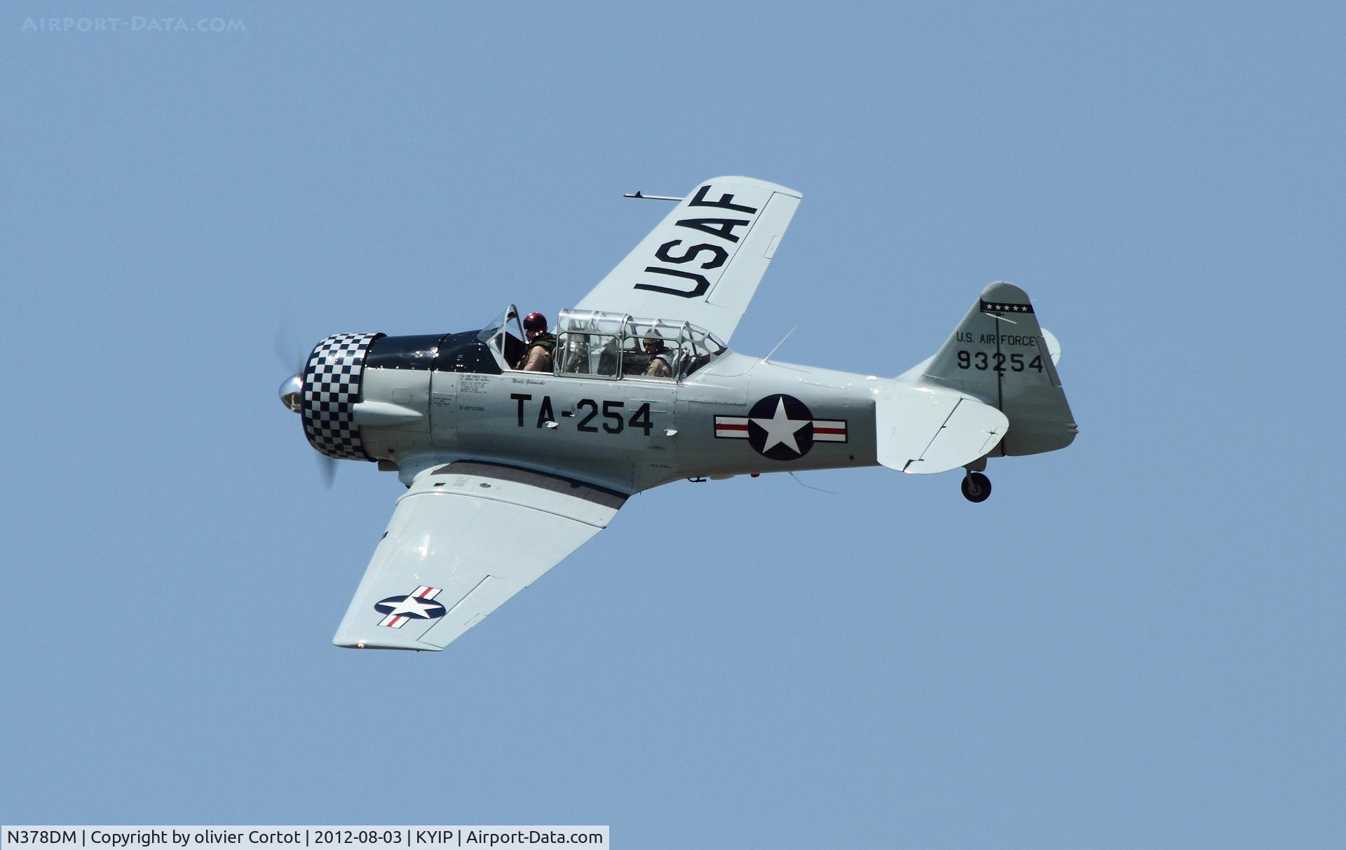 N378DM, 1949 North American T-6G Texan C/N 168-358, looking at the runway