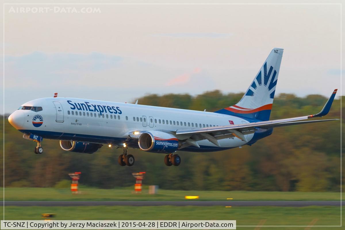 TC-SNZ, 2000 Boeing 737-86N C/N 28616, Boeing 737-86N