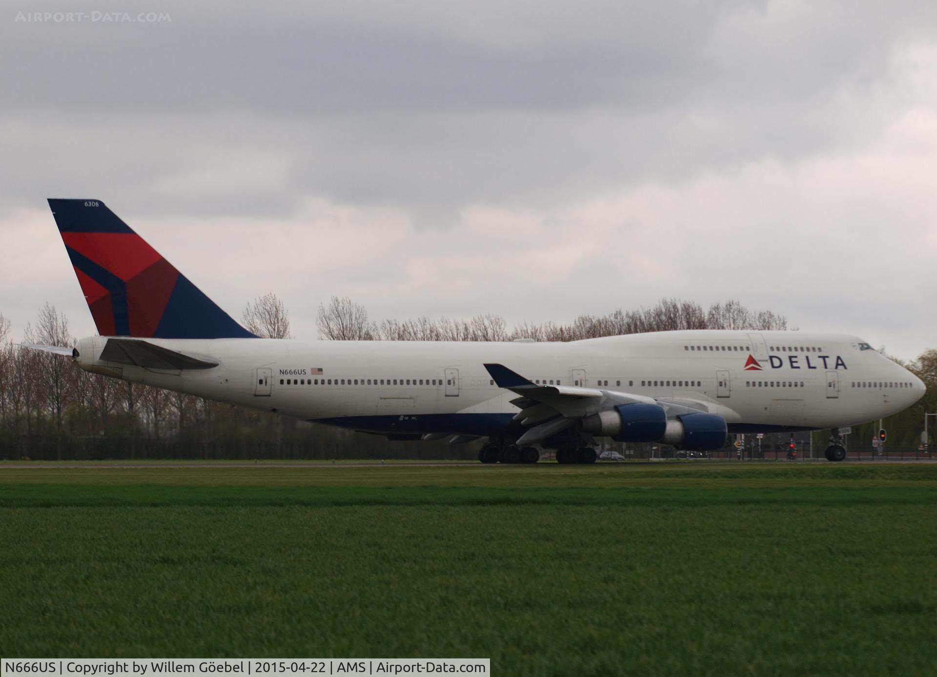 N666US, 1989 Boeing 747-451 C/N 23821, Taxi to runway 36L of Schiphol Airport