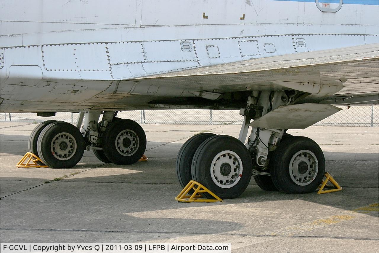 F-GCVL, 1972 Aerospatiale SE-210 Caravelle  12 C/N 273, Aerospatiale SE-210 Caravelle 12,main landing gears, Air & Space Museum Paris-Le Bourget (LFPB-LBG)