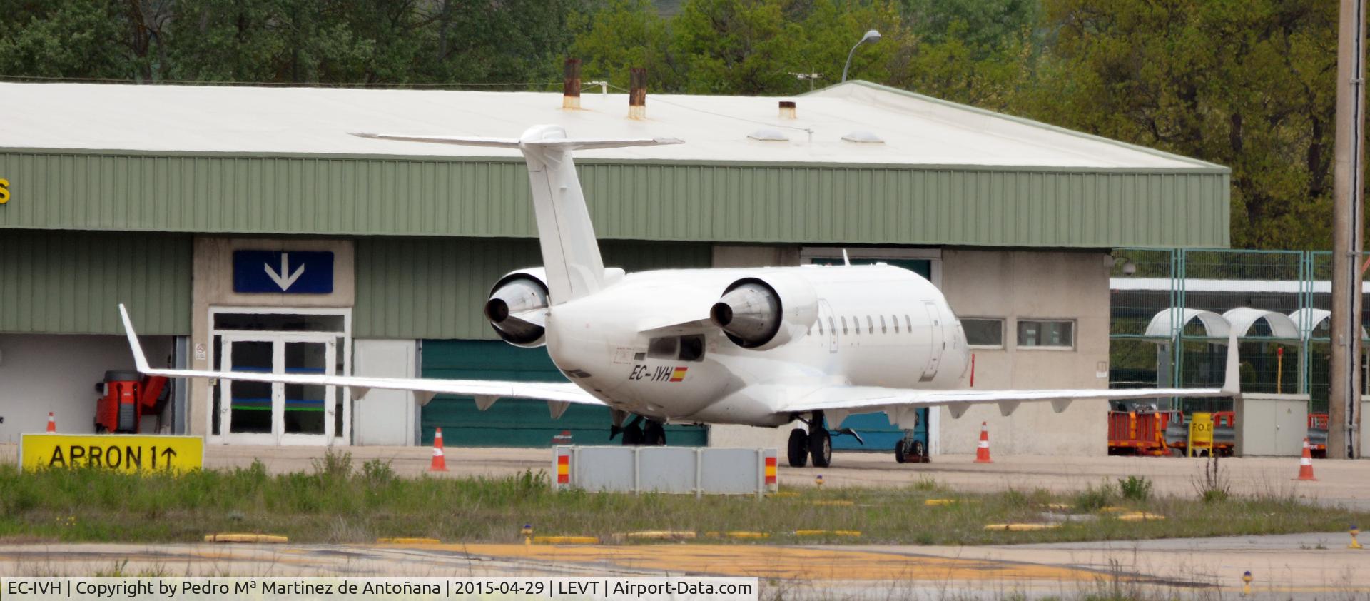 EC-IVH, 2004 Bombardier CRJ-200ER (CL-600-2B19) C/N 7915, Foronda Vitoria-Gasteiz - españa