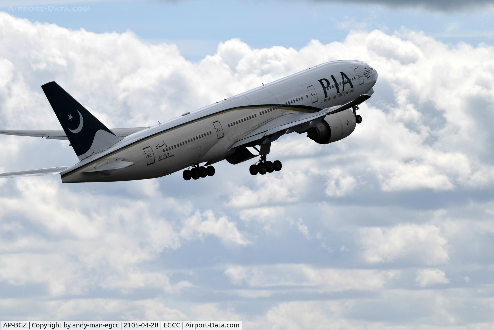 AP-BGZ, 2005 Boeing 777-240/LR C/N 33782, just took off from man egcc runway in use 23R