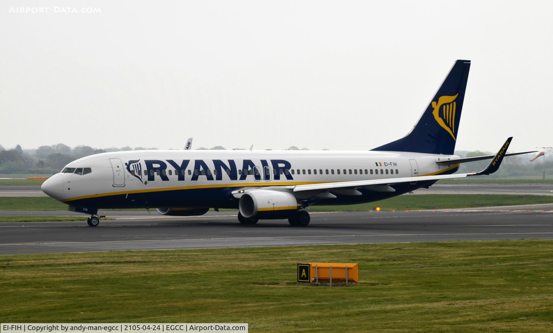 EI-FIH, 2015 Boeing 737-8AS C/N 44697, taxing in to go onto its stand/gate after landing on runway 23R