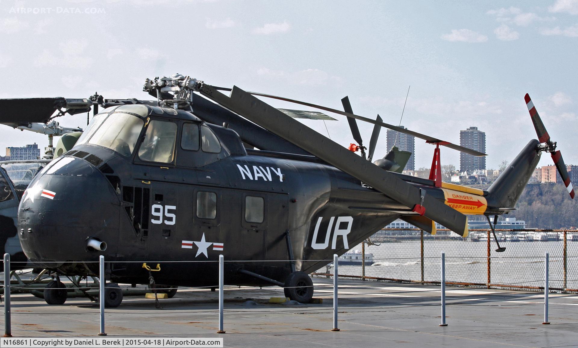 N16861, 1954 Sikorsky S-55B C/N 55-729, This very nice old Sikorsky rotorcraft has been painted in period U.S. Navy markings and is proudly displayed on the deck of the U.S.S. Intrepid.