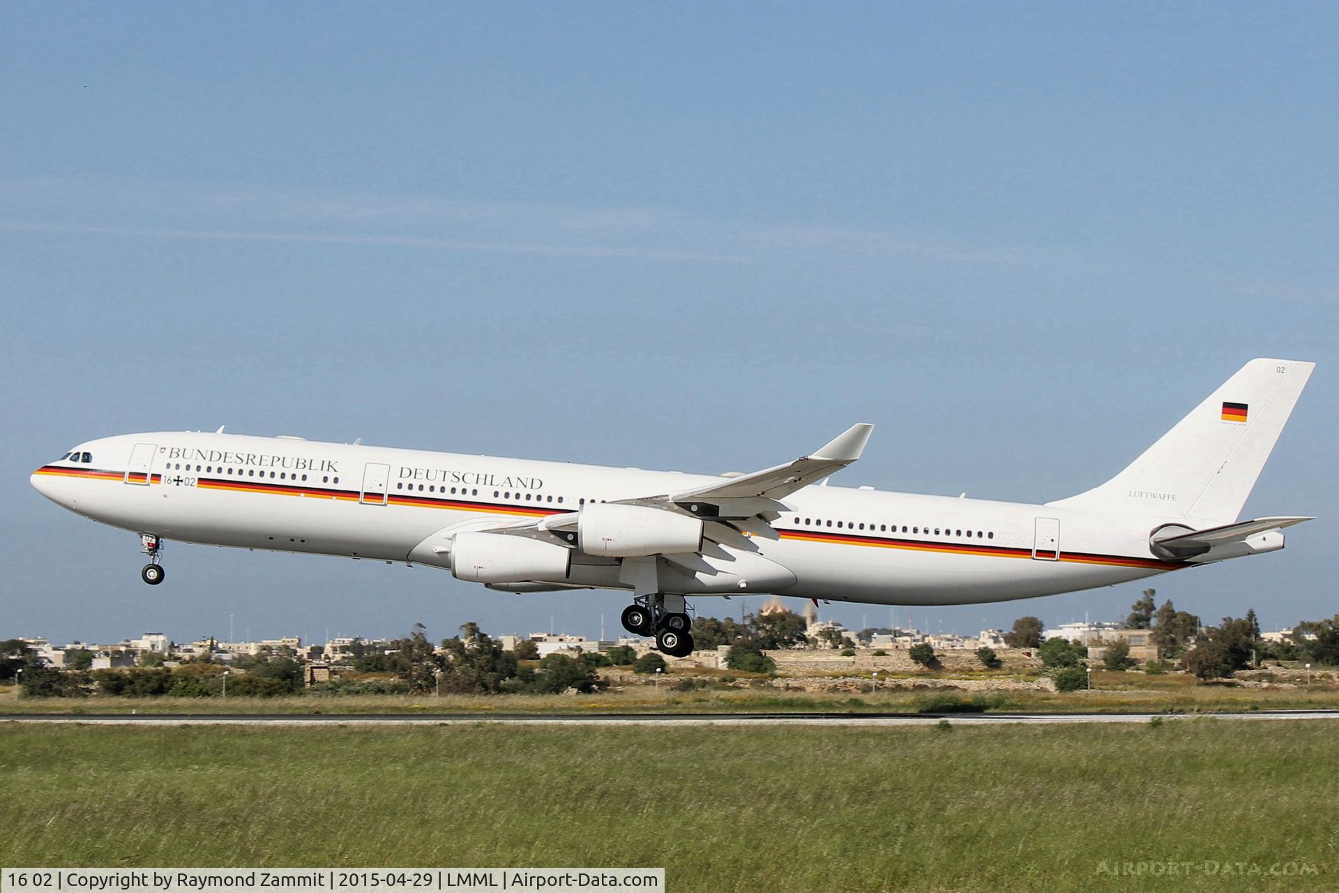 16 02, 2000 Airbus A340-313X C/N 355, A340-313 16-02 German Air Force
