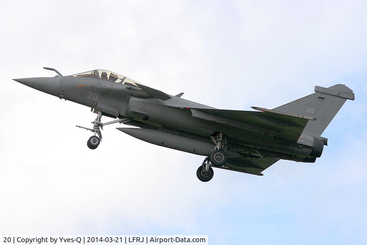 20, Dassault Rafale M C/N 20, Dassault Rafale M, Short approach rwy 26, Landivisiau Naval Air Base (LFRJ)
