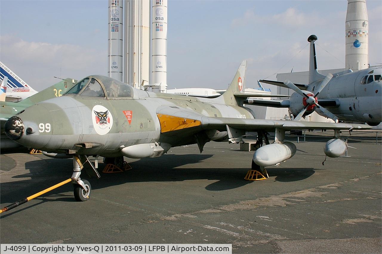 J-4099, 1959 Hawker Hunter F.58 C/N 41H-697466, Hawker Hunter F.58, Air & Space Museum Paris-Le Bourget (LFPB-LBG)