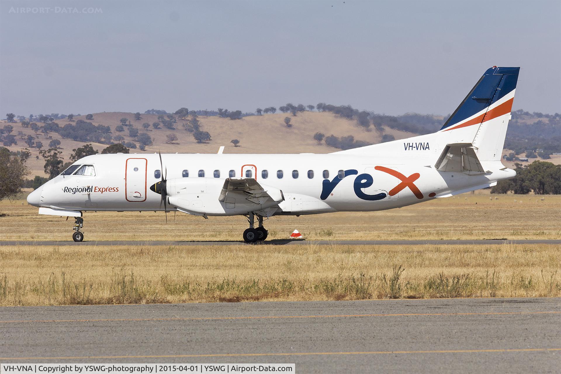 VH-VNA, 1992 Saab 340B C/N 340B-301, Regional Express Airlines (VH-VNA) Saab 340B at Wagga Wagga Airport.