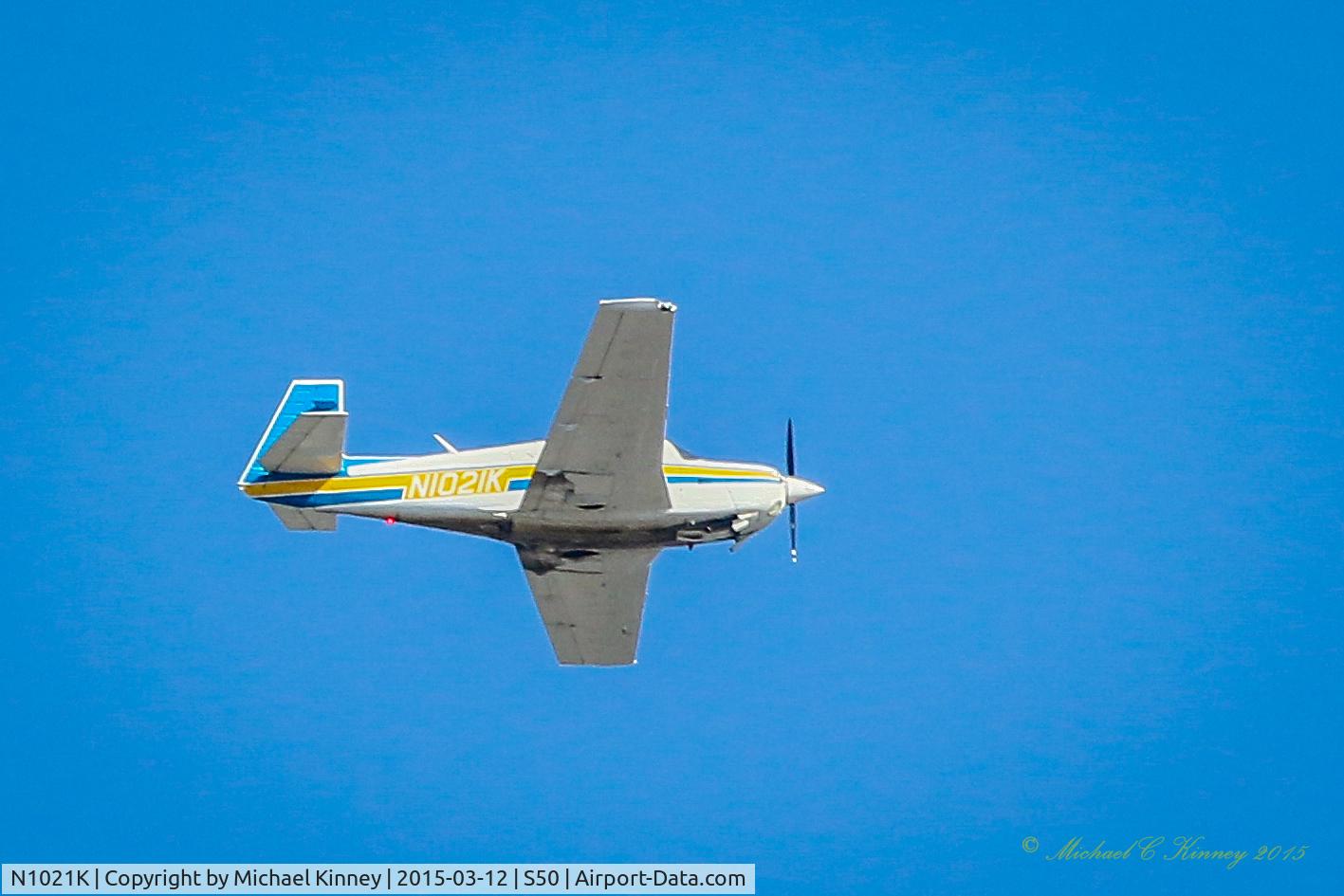 N1021K, Mooney M20J 201 C/N 24-3104, Flying over Kent WA