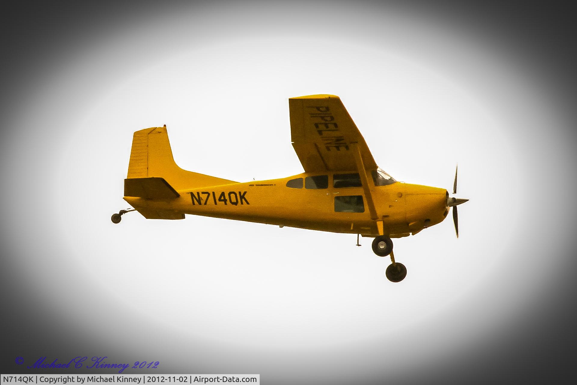 N714QK, 1983 Cessna A185F Skywagon 185 C/N 18504410, Flying near Kent WA.