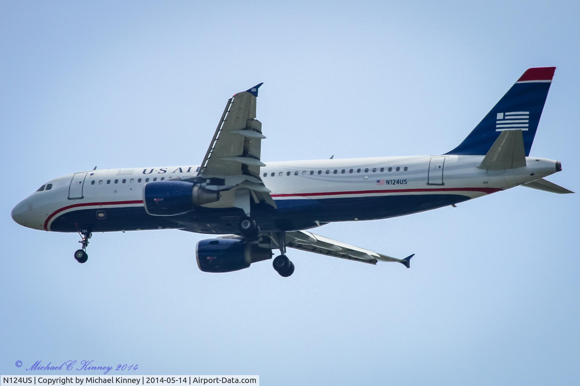 N124US, 2000 Airbus A320-214 C/N 1314, Near Kent WA