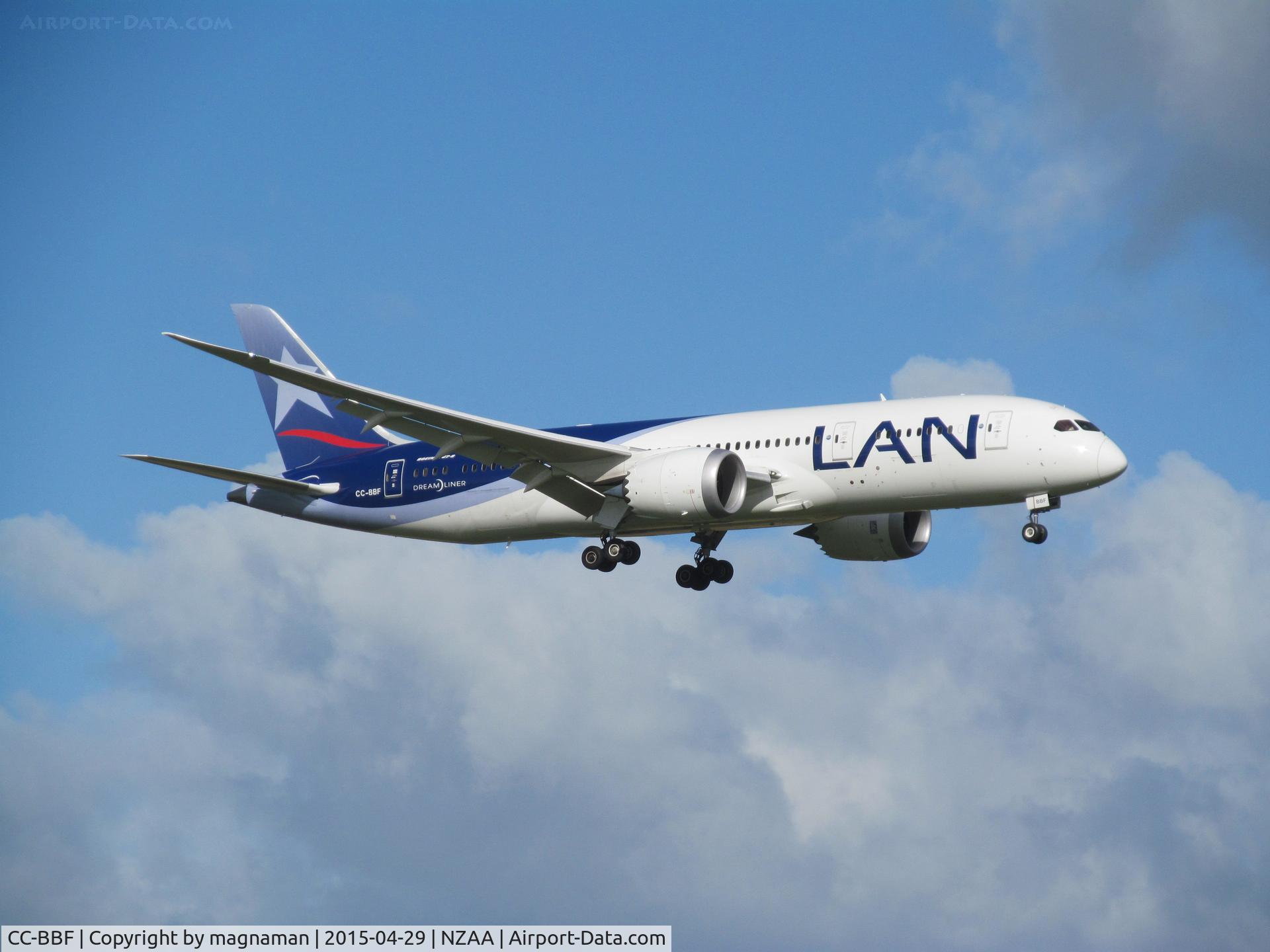 CC-BBF, 2014 Boeing 787-8 Dreamliner Dreamliner C/N 38476, on finals to AKL - newish service from Chile