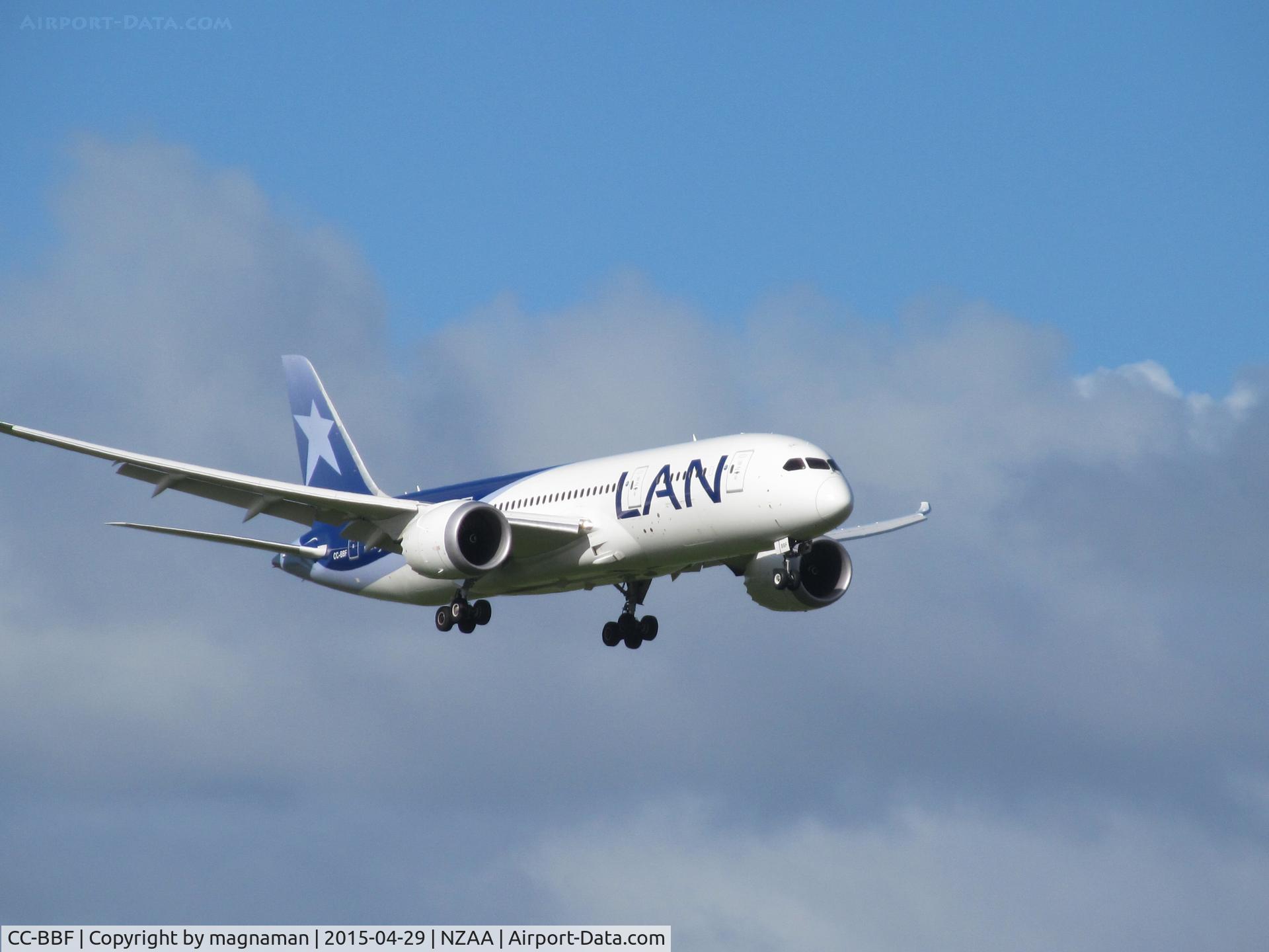 CC-BBF, 2014 Boeing 787-8 Dreamliner Dreamliner C/N 38476, on finals to AKL