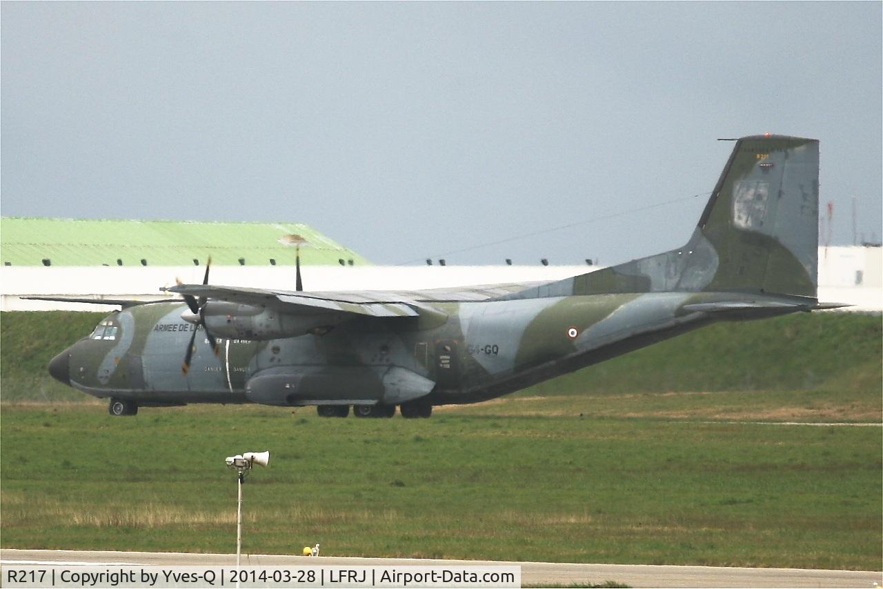 R217, Transall C-160R C/N 220, Transall C-160R, Taxiing to holding point Rwy 26, Landivisiau Naval Air Base (LFRJ)