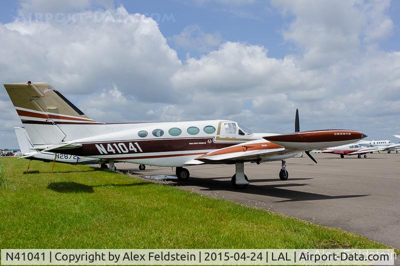 N41041, 1973 Cessna 421B Golden Eagle C/N 421B0412, Sun 'N Fun 2015