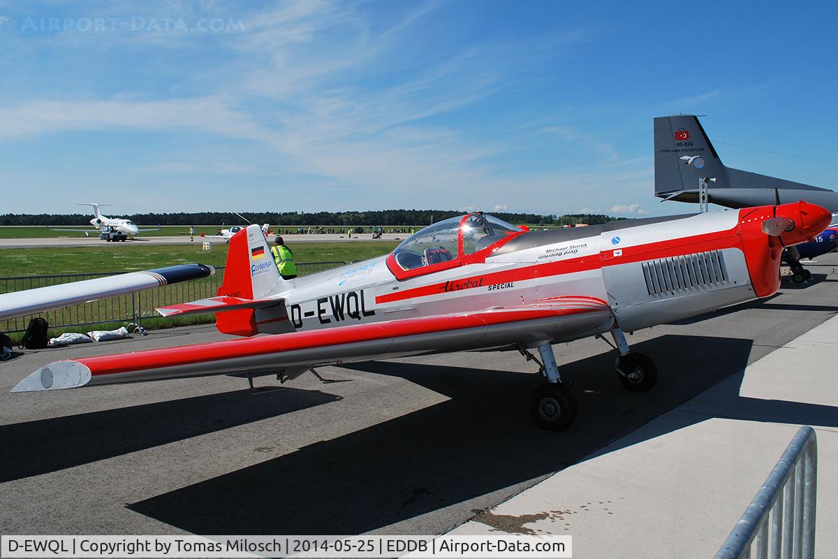 D-EWQL, 1972 Zlin Z-526AFS Acrobat C/N 1217, ILA 2014