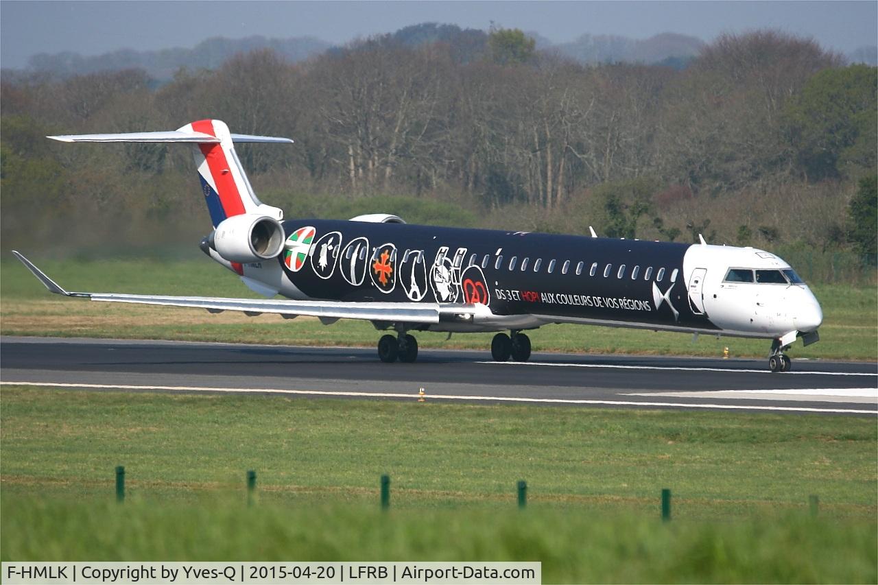 F-HMLK, 2011 Bombardier CRJ-1000EL NG (CL-600-2E25) C/N 19016, Canadair CRJ-1000, Take off rwy 07R, Brest-Bretagne airport (LFRB-BES)