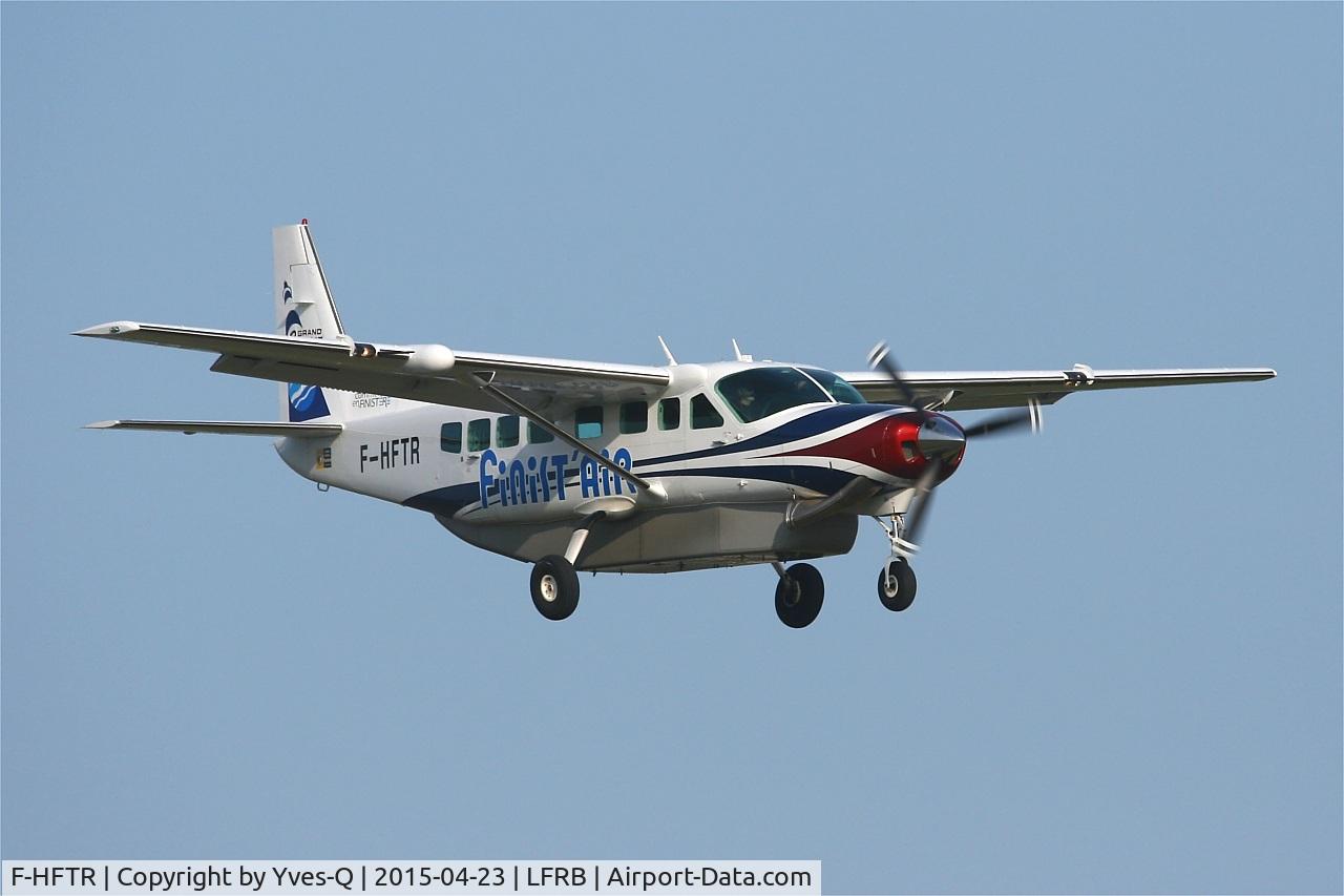 F-HFTR, 2008 Cessna 208B Grand Caravan C/N 208B-2041, Cessna 208B Grand Caravan, Short approach rwy 07R, Brest-Bretagne Airport (LFRB-BES)