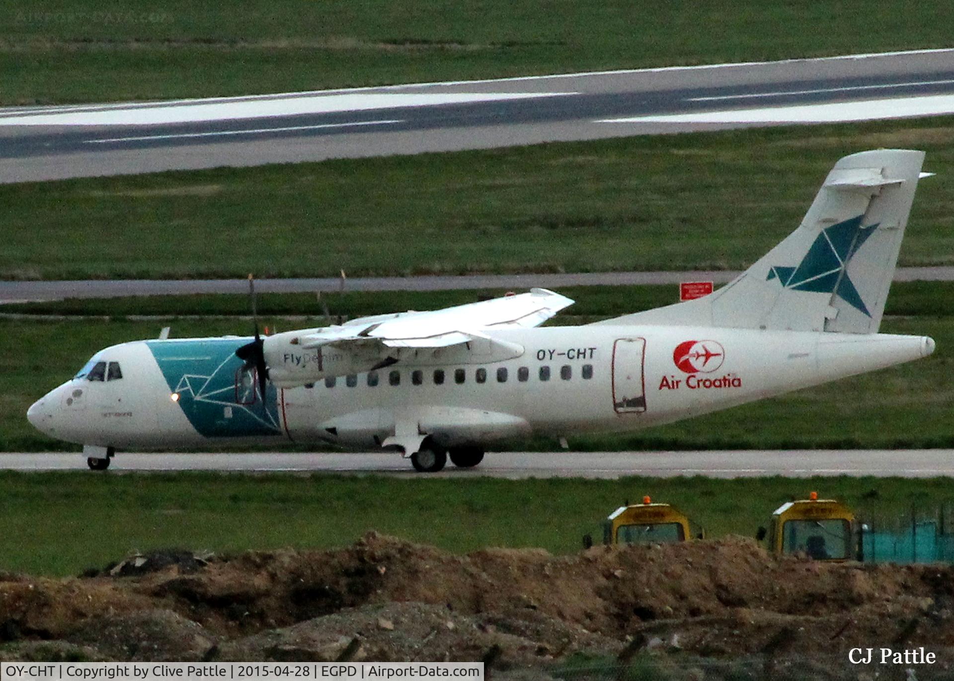 OY-CHT, 1988 ATR 42-312 C/N 080, Waiting for departure from Aberdeen