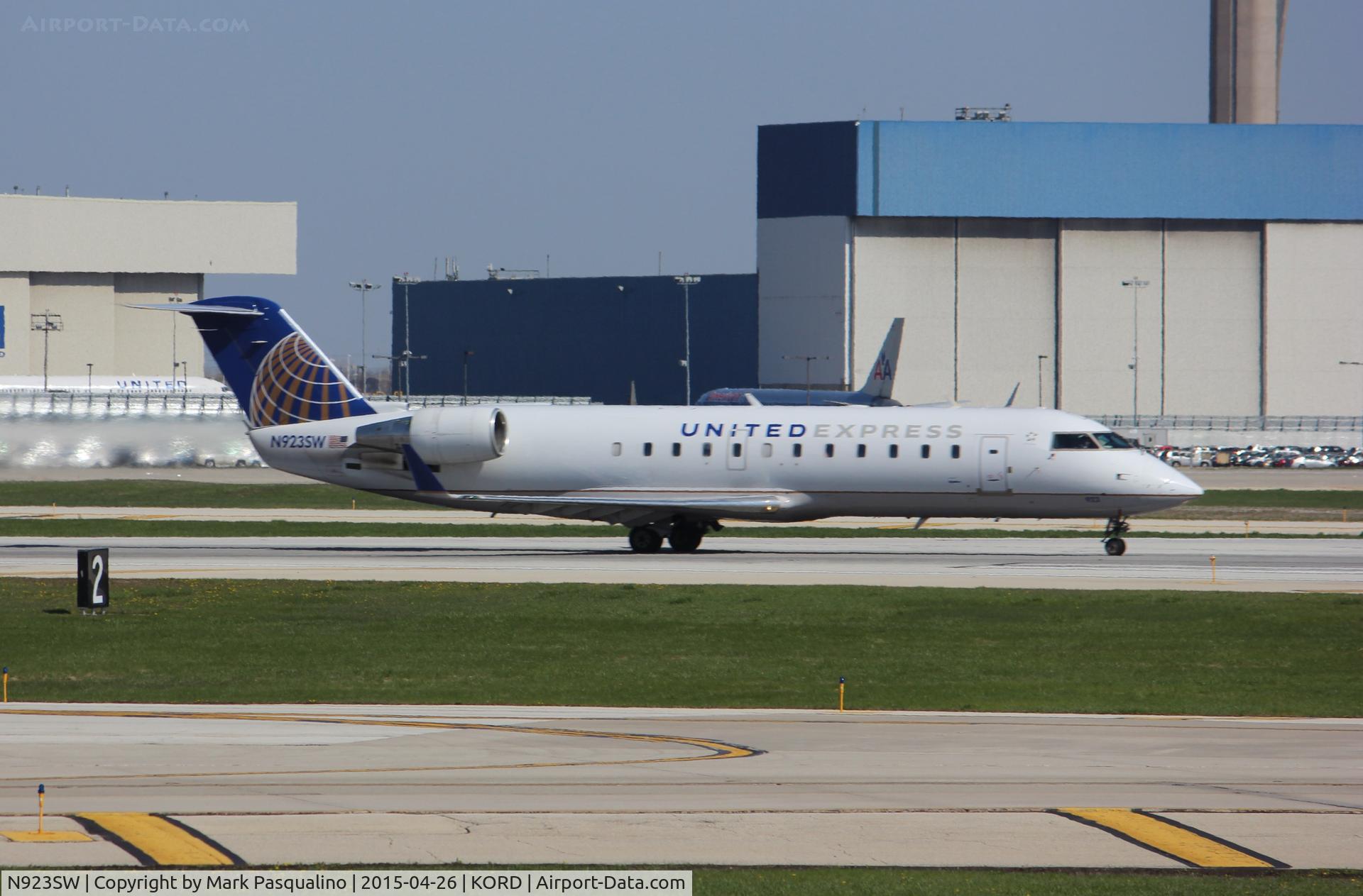 N923SW, 2002 Bombardier CRJ-200LR (CL-600-2B19) C/N 7664, CL-600-2B19