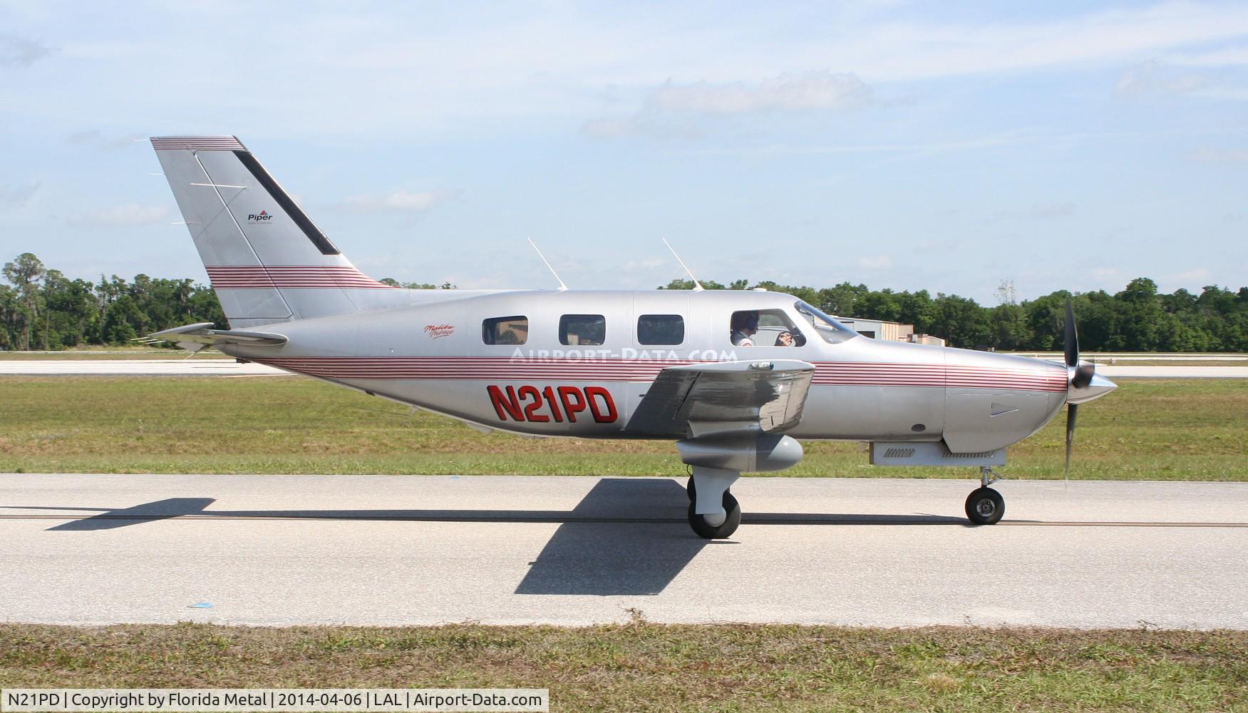 N21PD, 1999 Piper PA-46-350P Malibu Mirage C/N 4636209, PA-46-350P